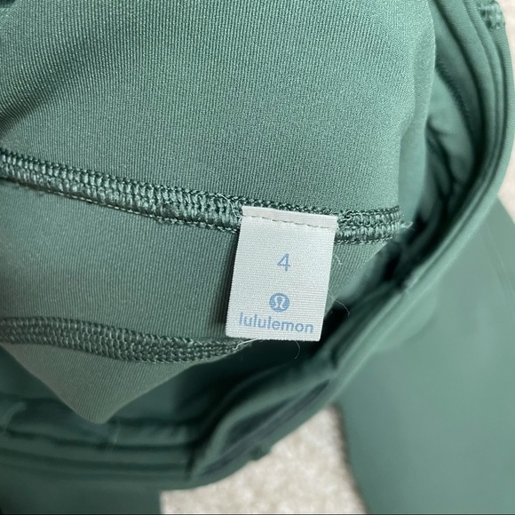 Lululemon Time To Sweat Crop - Picture 6 of 6